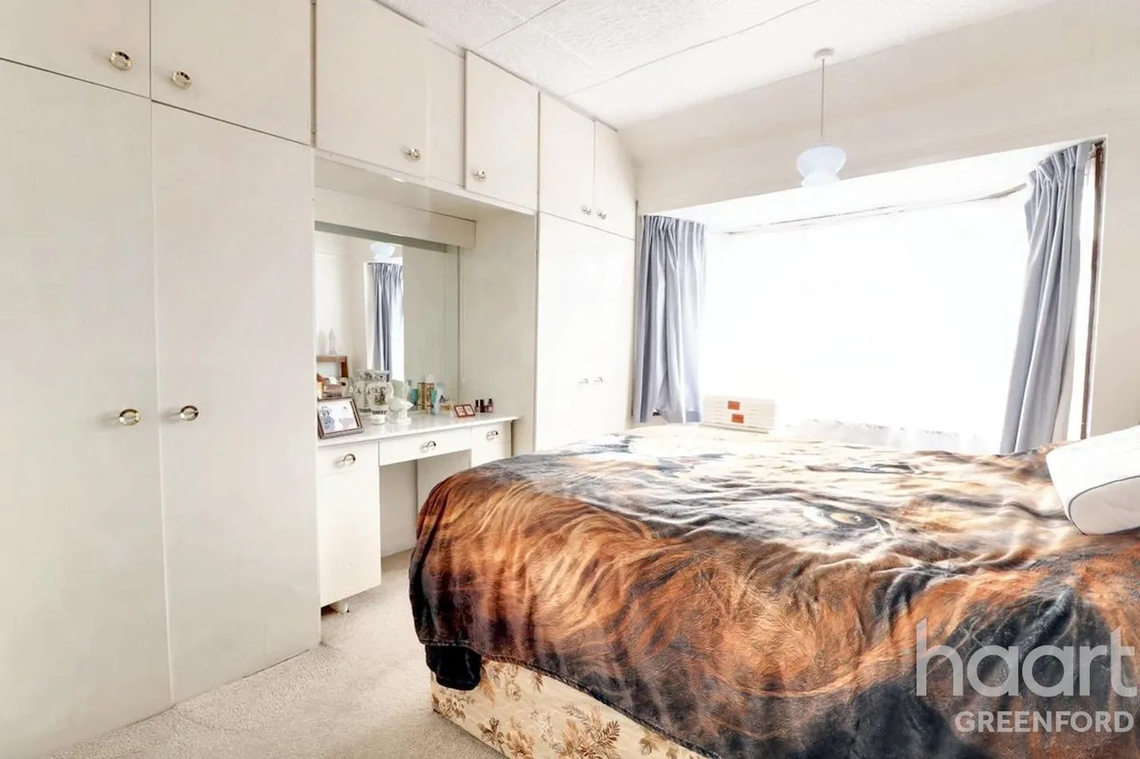 Whitton Avenue East, Greenford, UB6, photo 11