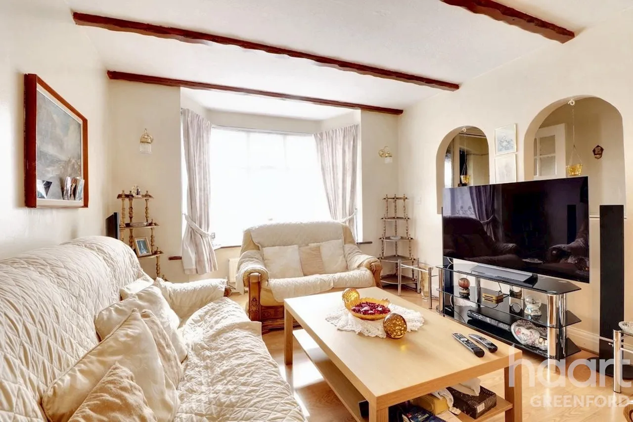 Whitton Avenue East, Greenford, UB6, photo 4