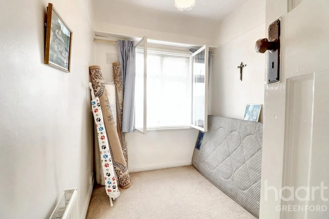 Whitton Avenue East, Greenford, UB6, photo 10