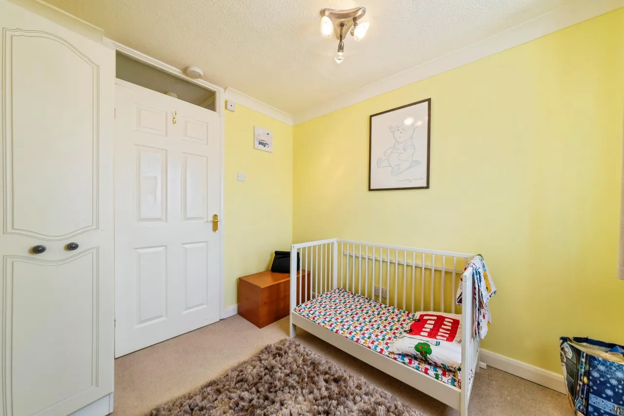 Peascliffe Drive, Grantham, NG31, photo 13