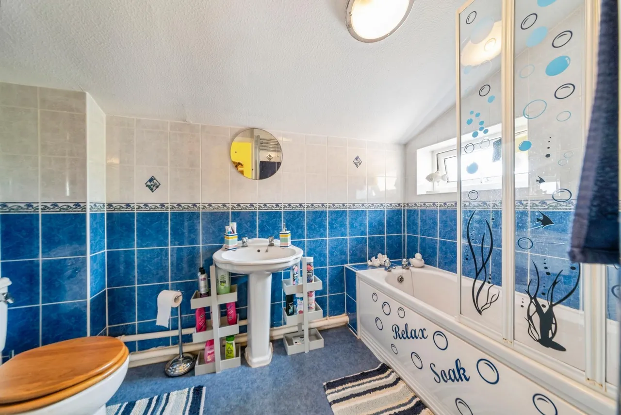 Peascliffe Drive, Grantham, NG31, photo 12
