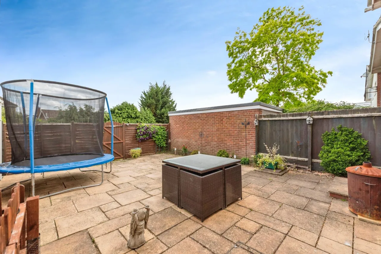 Peascliffe Drive, Grantham, NG31, photo 17