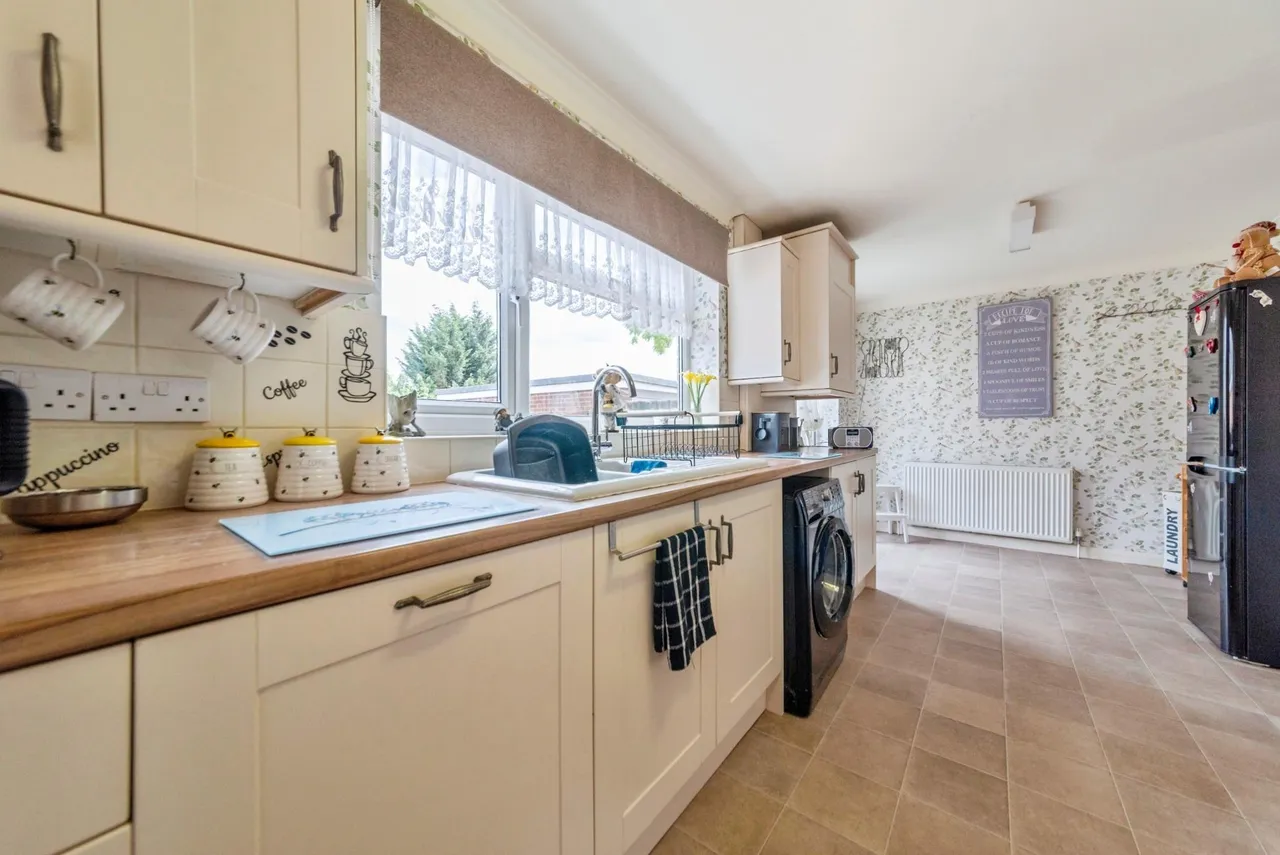 Peascliffe Drive, Grantham, NG31, photo 7