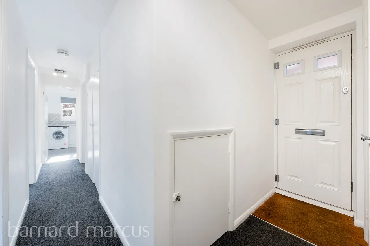 St Philips Avenue, Worcester Park, KT4, photo 5