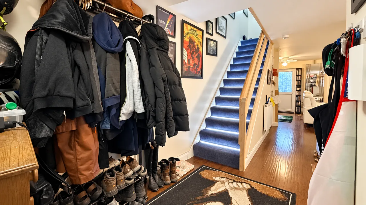 Bonar Close, Edgeley, SK3, photo 6