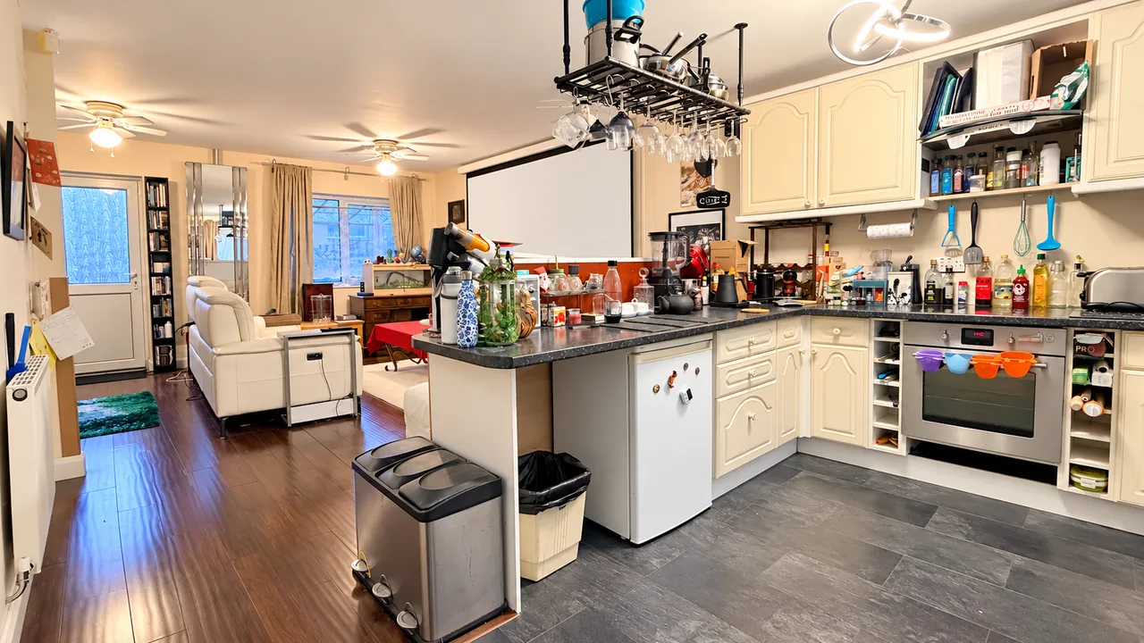 Bonar Close, Edgeley, SK3, photo 12