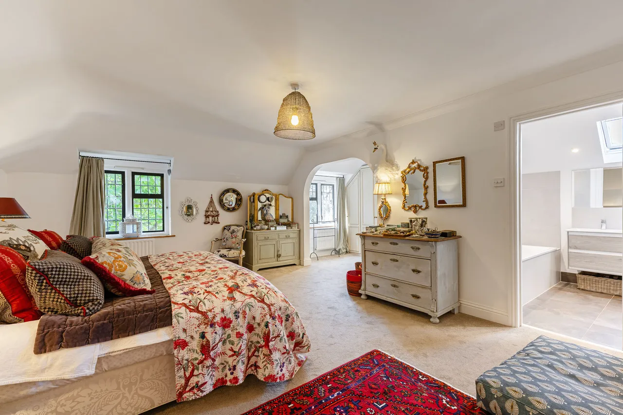 Grantley Avenue, Guildford, GU5, photo 3