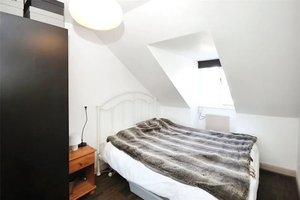 Kings Road, Egham, Surrey, TW20, photo 4