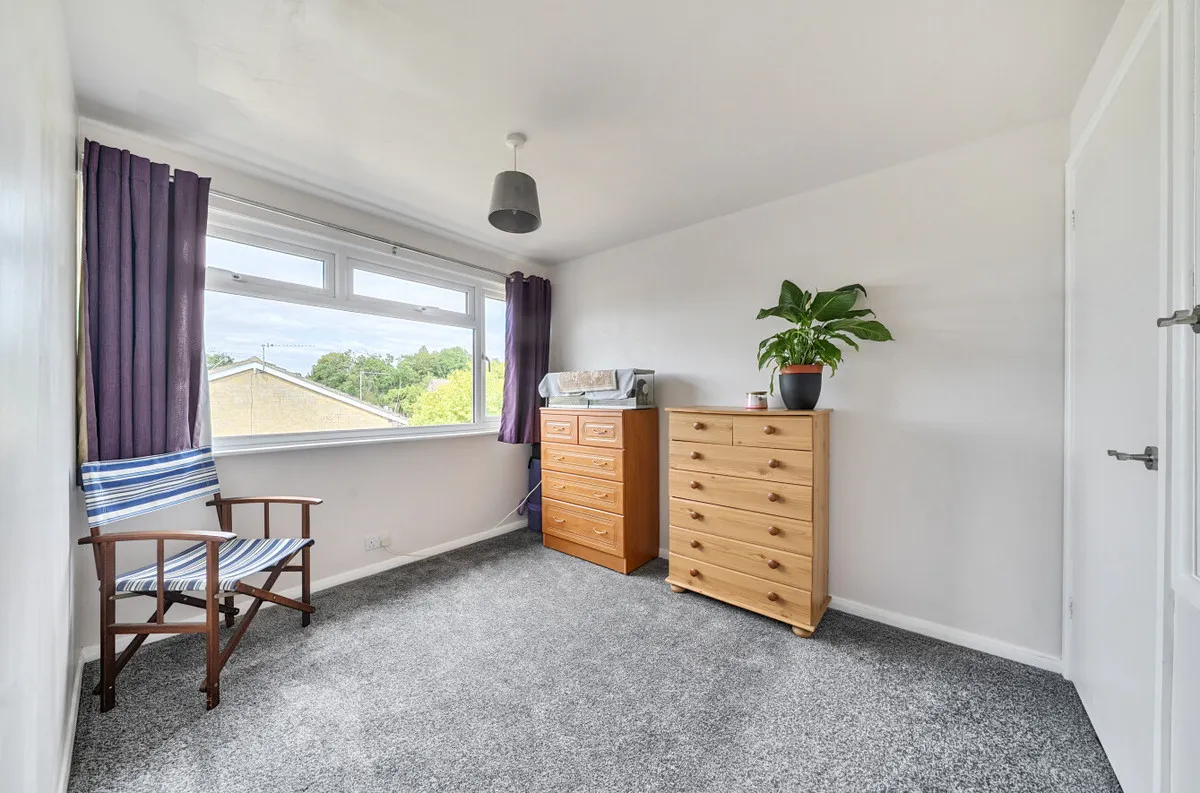 Newbury, RG14, photo 8