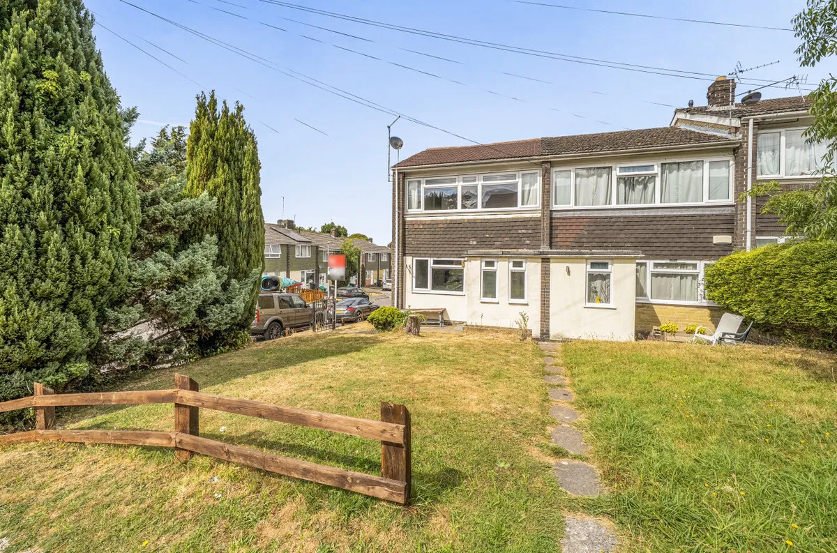 2 bed house for sale, Newbury, RG14