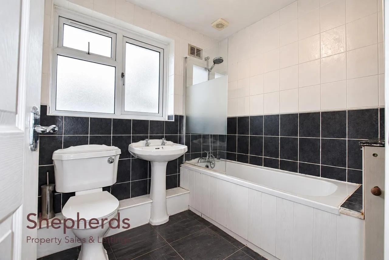 Manor Way, Cheshunt, EN8, photo 13
