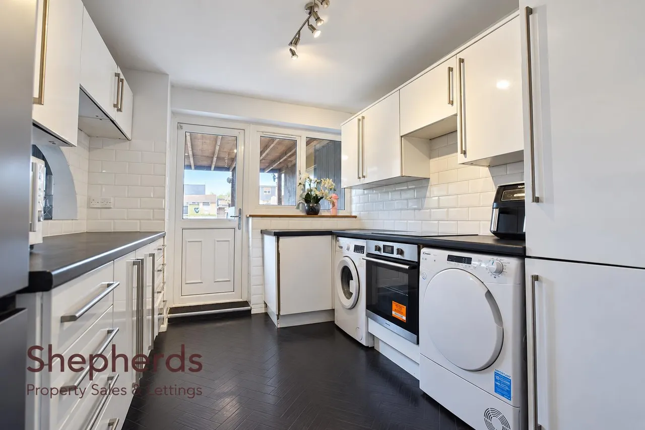 Manor Way, Cheshunt, EN8, photo 5