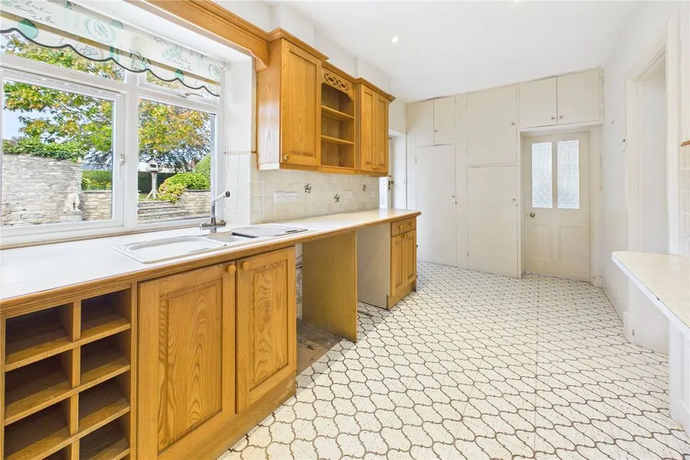 Charlton Road, Midsomer Norton, BA3, photo 15
