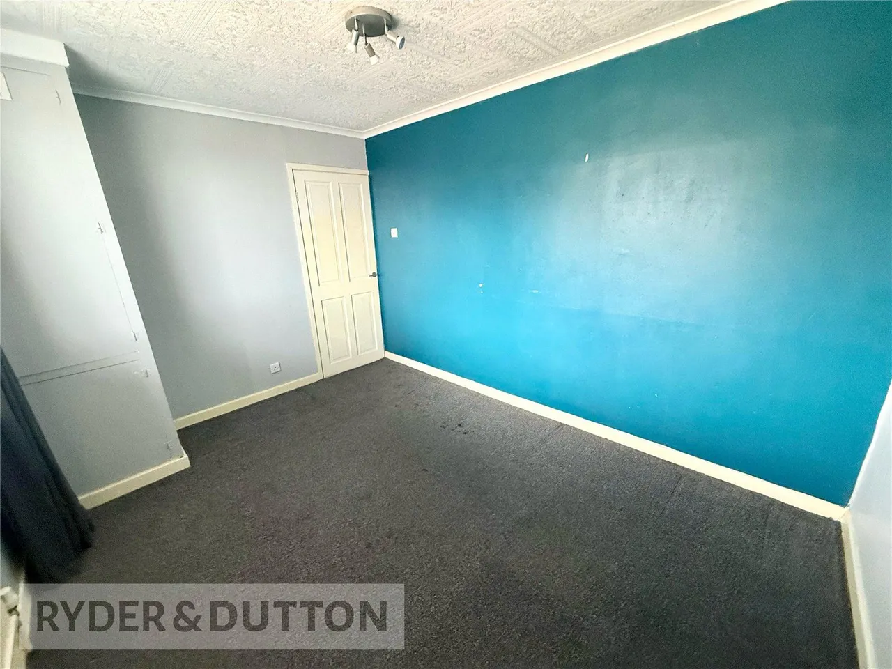 Bucklow Close, Oldham, OL4, photo 12