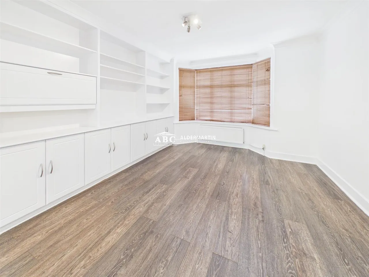 Farm Road, Edgware, photo 6
