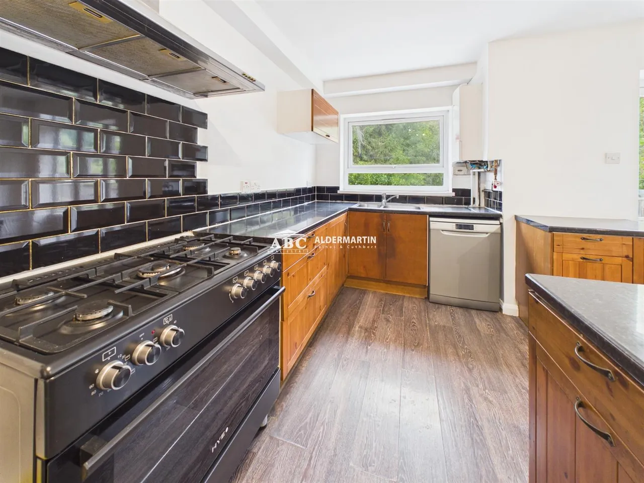 Farm Road, Edgware, photo 4