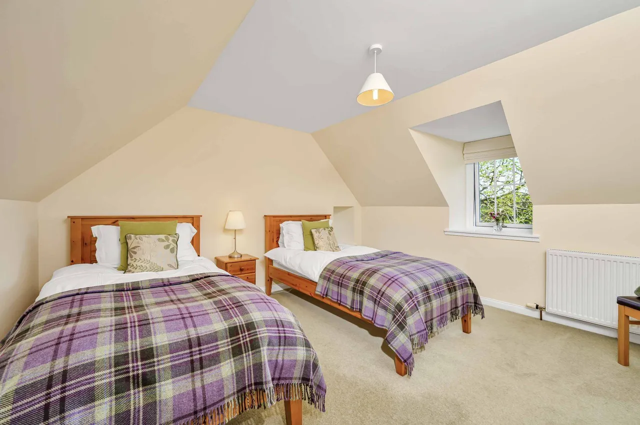 Wester Lealty Farm, Alness, Ross-Shire, IV17 0XJ, photo 9