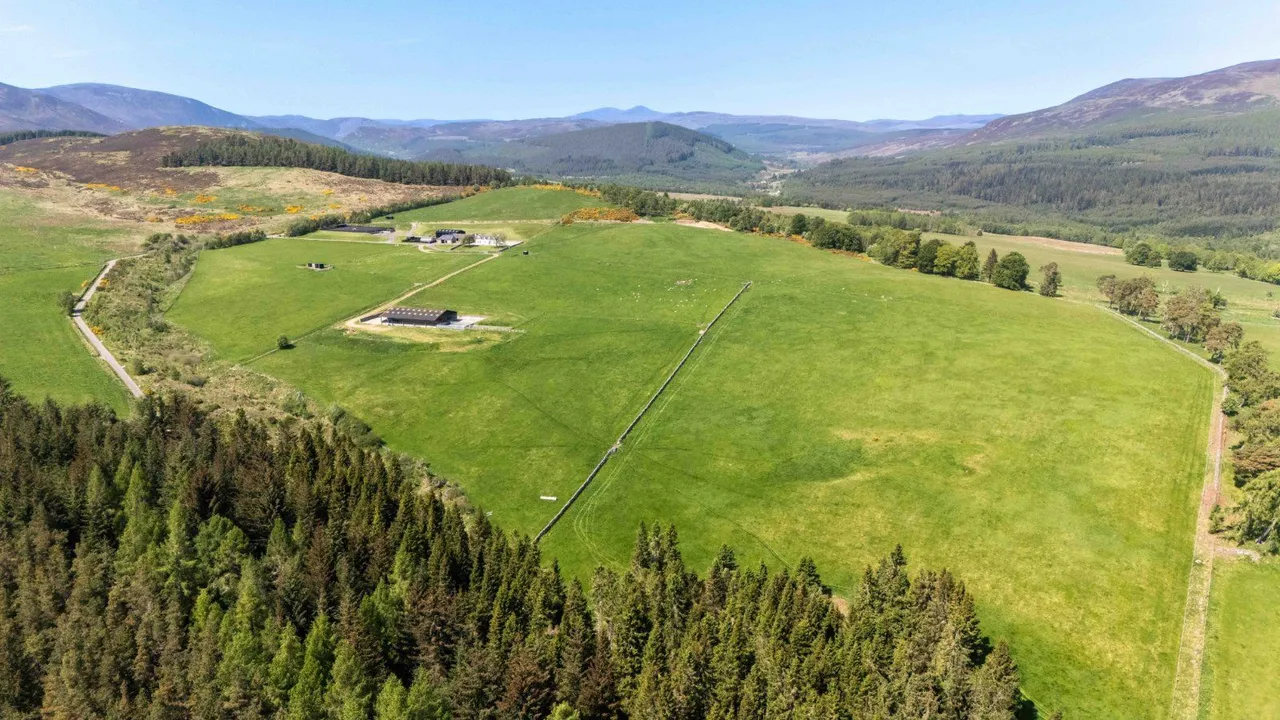 property for sale — Wester Lealty Farm, Alness, Ross-Shire, IV17 0XJ