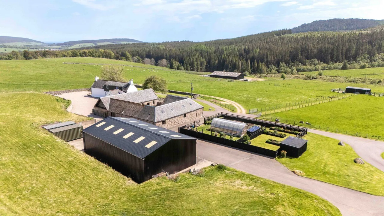 Wester Lealty Farm, Alness, Ross-Shire, IV17 0XJ, photo 3