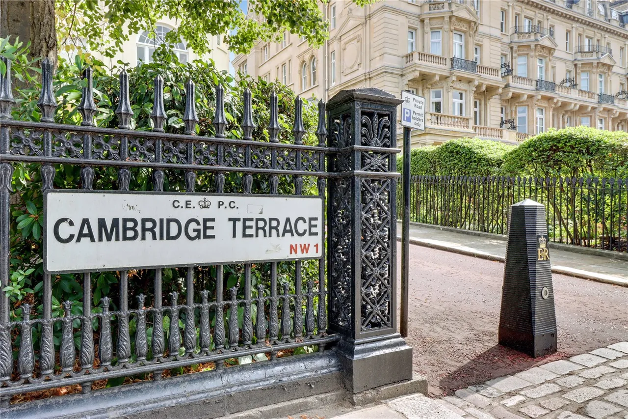 Cambridge Terrace, Regent's Park, NW1, photo 9