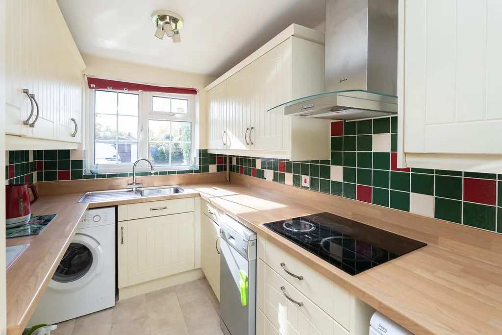 The Borough, Brockham, RH3, photo 3