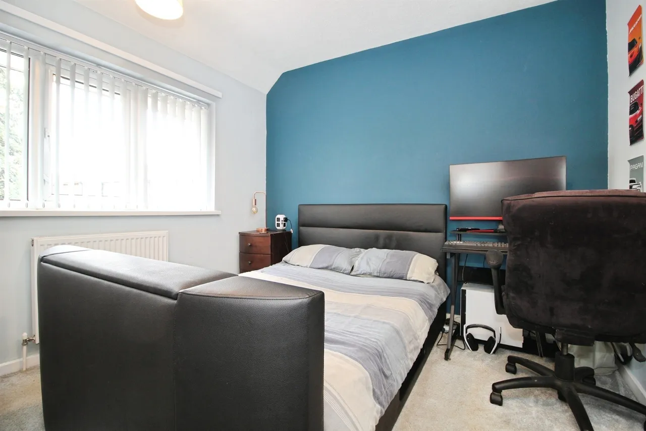 Swarcliffe Avenue, Leeds, photo 10