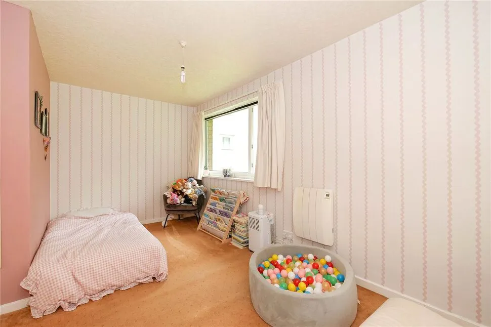 Hoyle Court Road, Baildon, West Yorkshire, BD17, photo 8