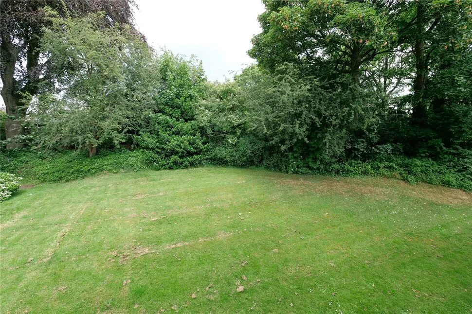 Hoyle Court Road, Baildon, West Yorkshire, BD17, photo 7
