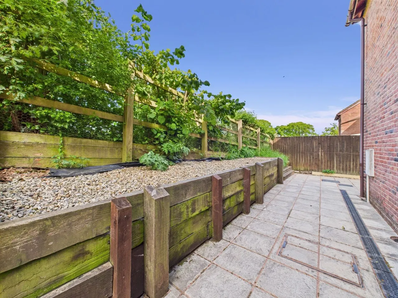 Lychgate Park, Copplestone, Crediton, Devon, EX17, photo 3