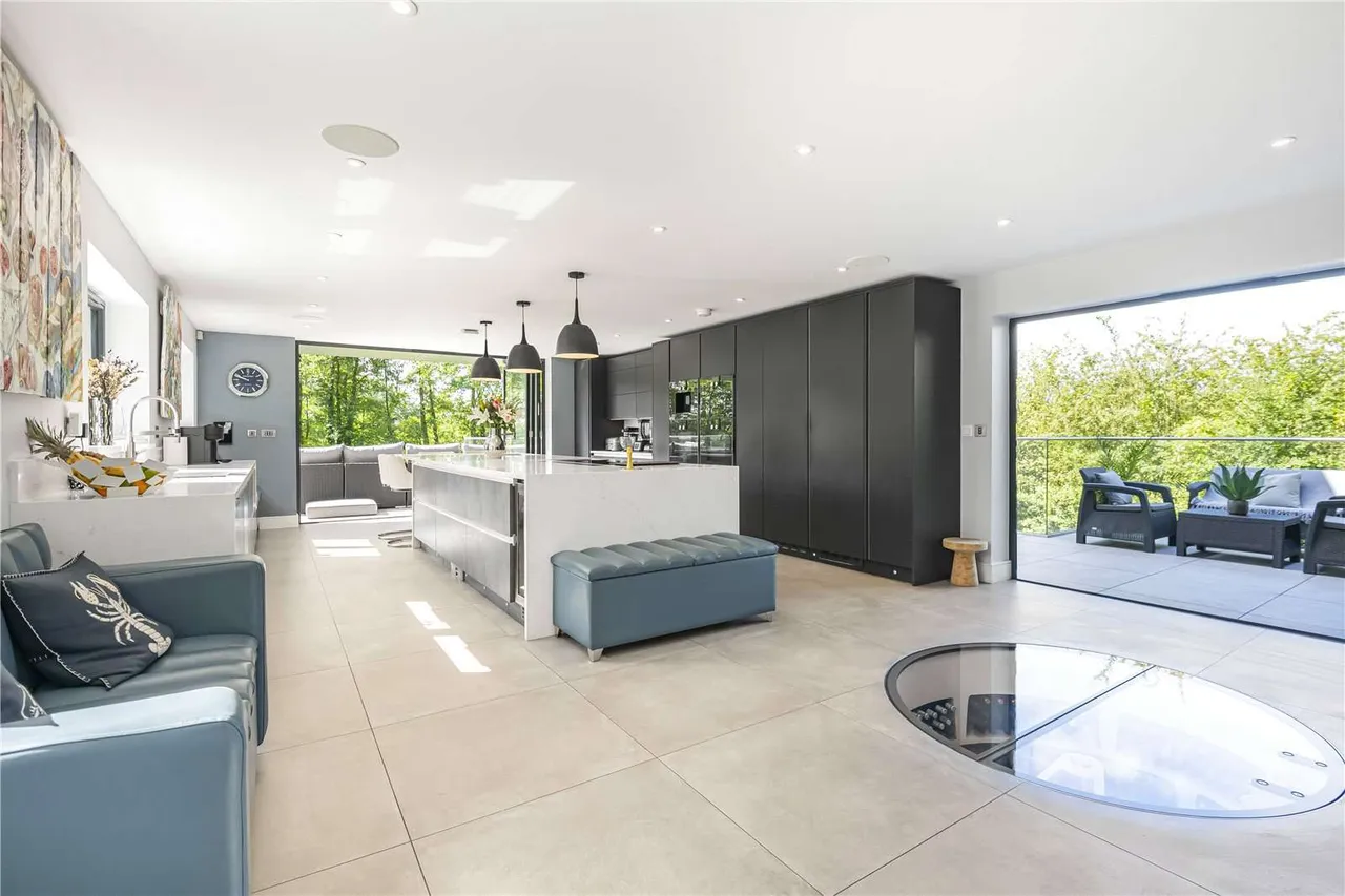 The Warren, Caversham, Reading, RG4 7TQ, photo 5