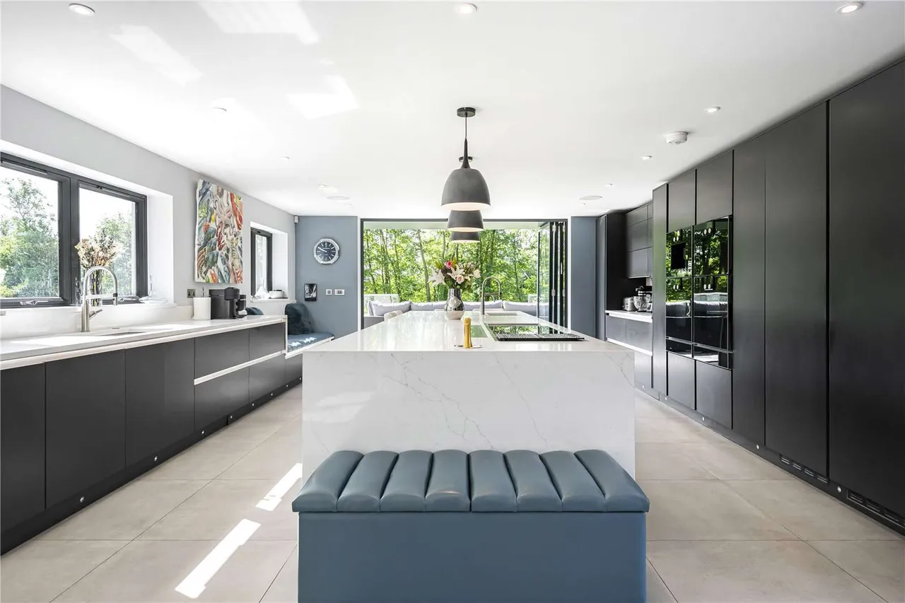 The Warren, Caversham, Reading, RG4 7TQ, photo 8