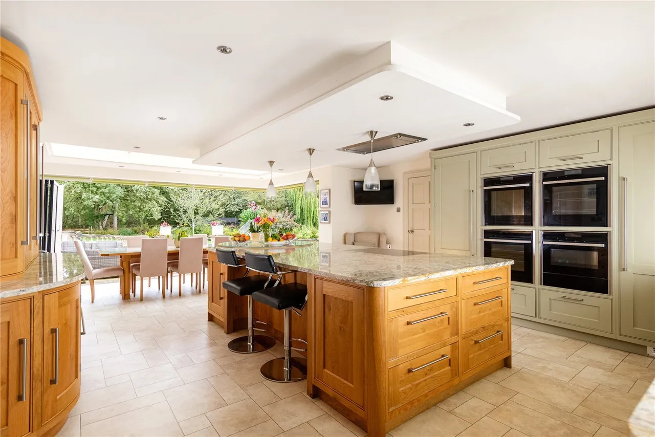 Harley Way, Brigstock, NN14, photo 2