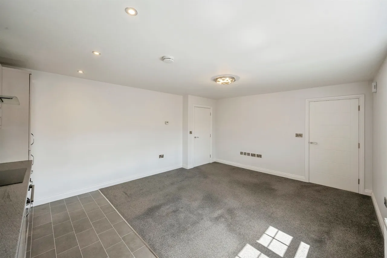 Waterloo Court, Scunthorpe, DN17, photo 5