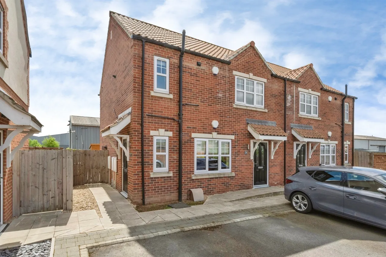 1 bed flat for sale, Waterloo Court, Scunthorpe, DN17
