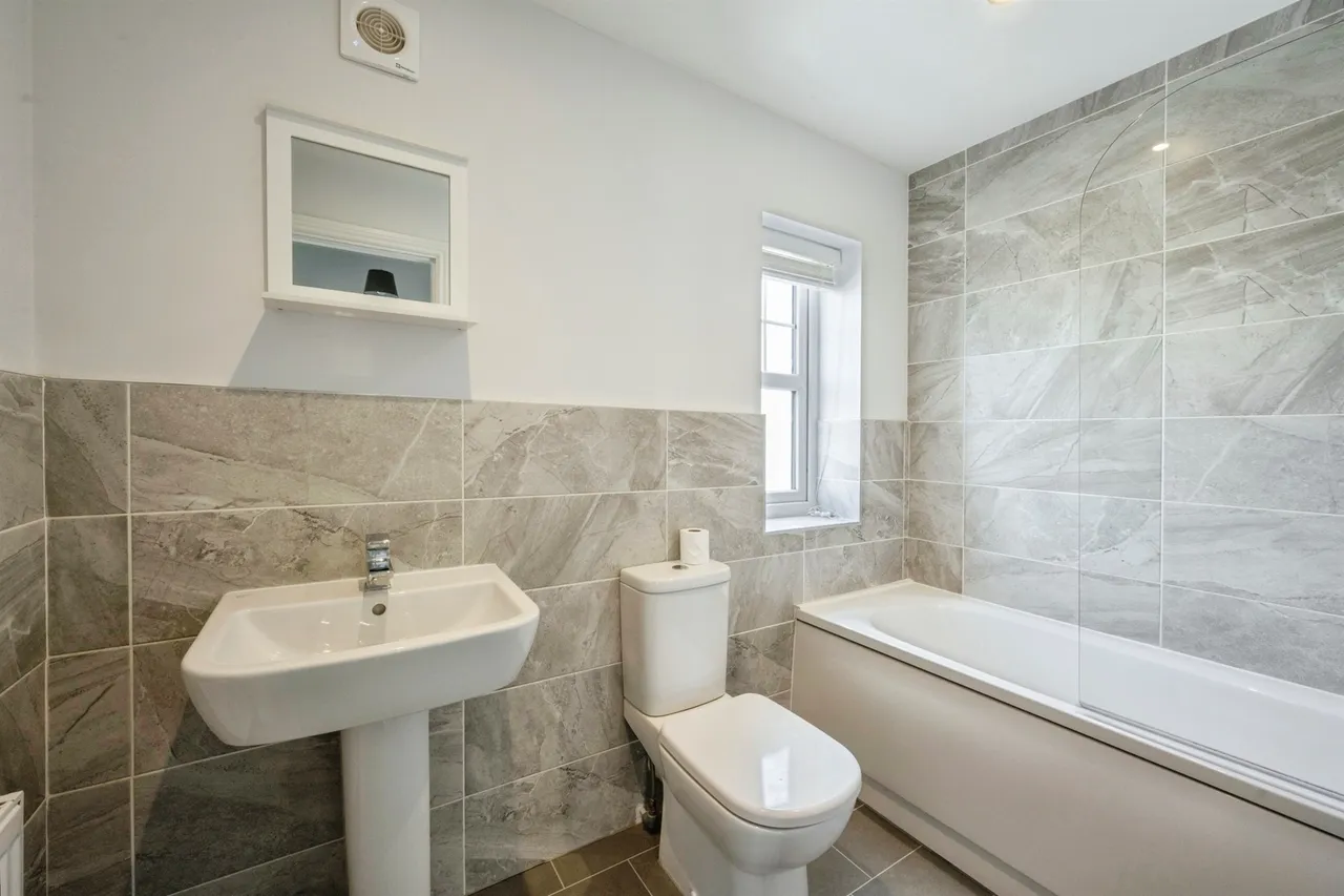 Waterloo Court, Scunthorpe, DN17, photo 8