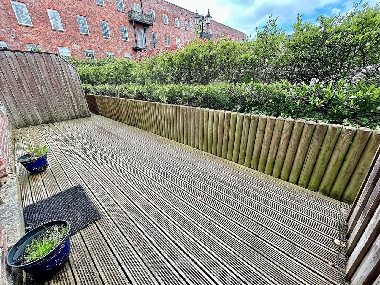 Houseman Crescent, Manchester, photo 6
