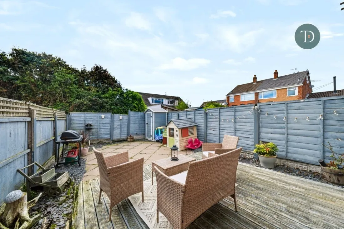 Elaine Close, Great Sutton, CH66, photo 18