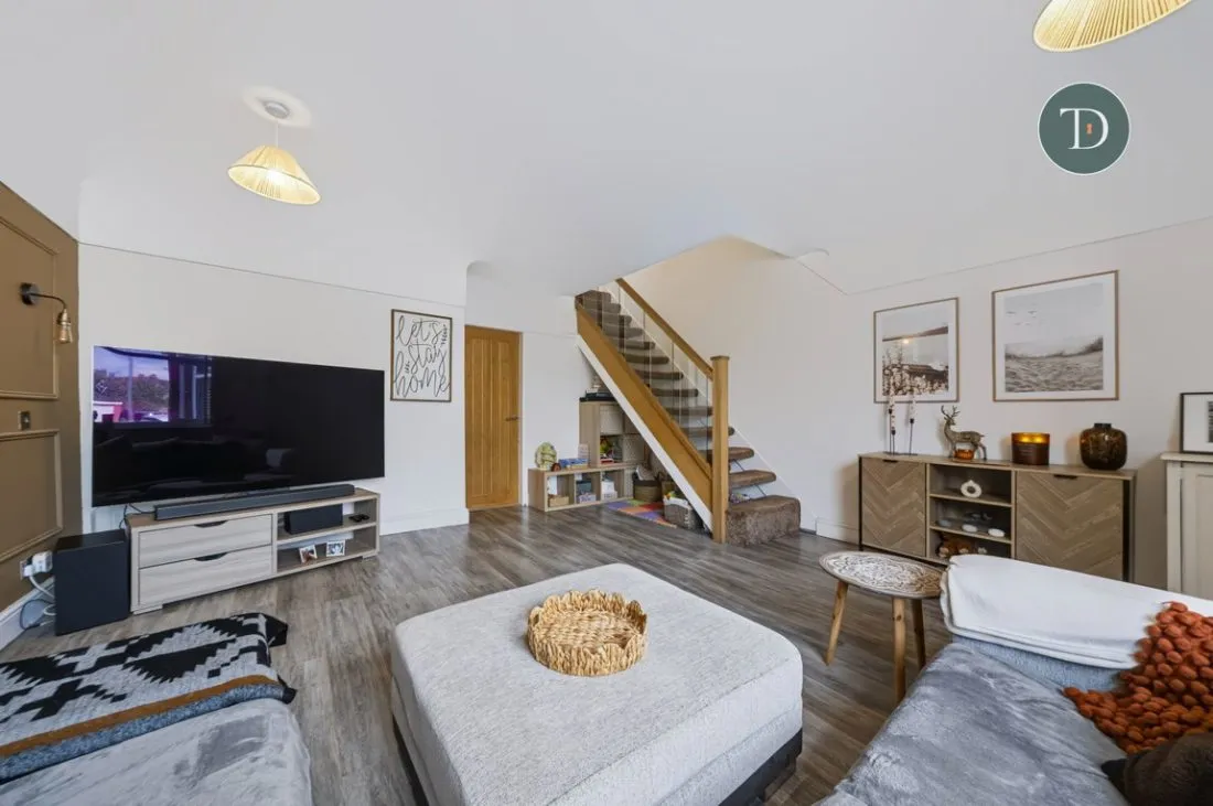 Elaine Close, Great Sutton, CH66, photo 5