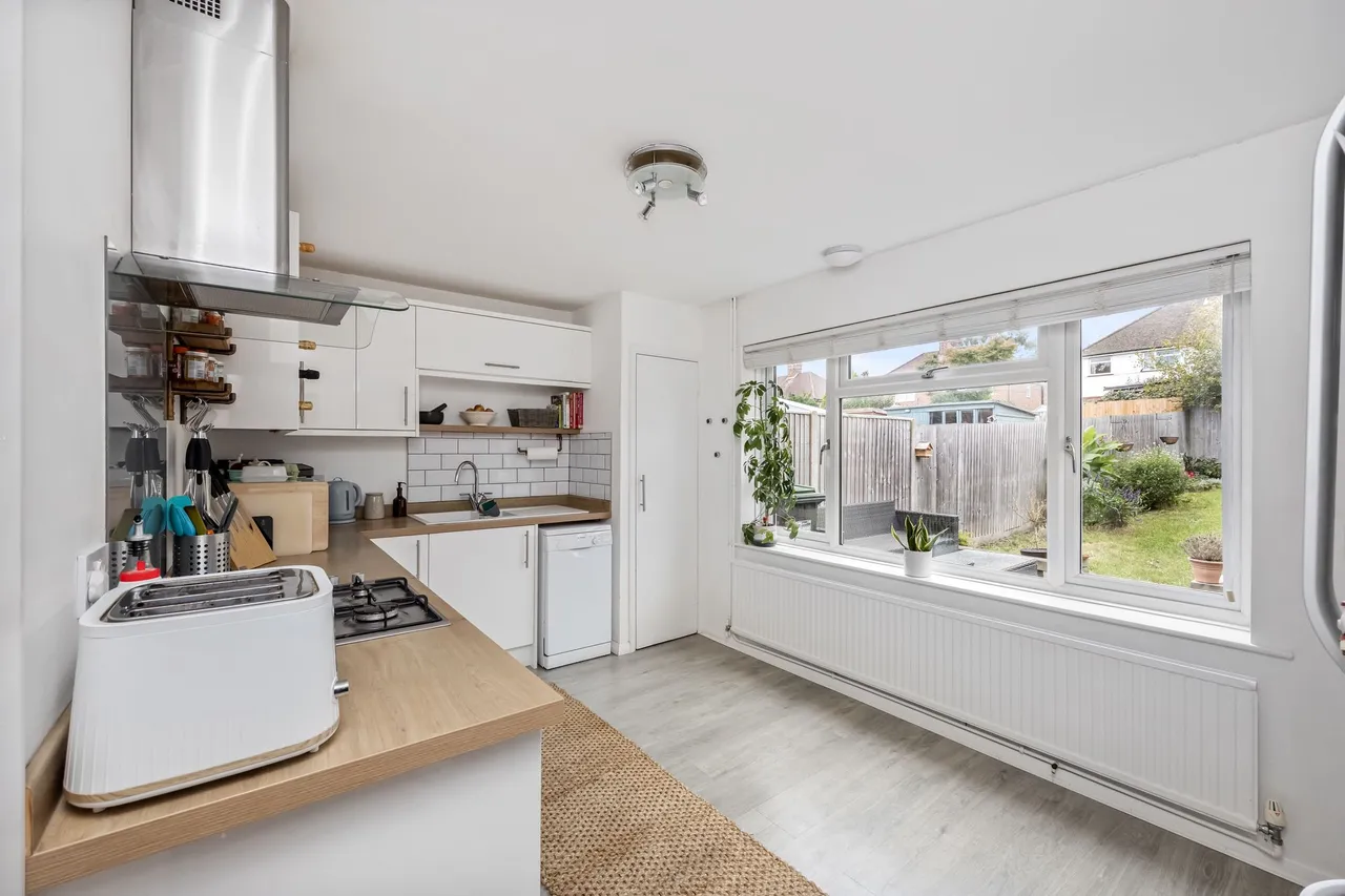 Boston Road, Haywards Heath, RH16, photo 4