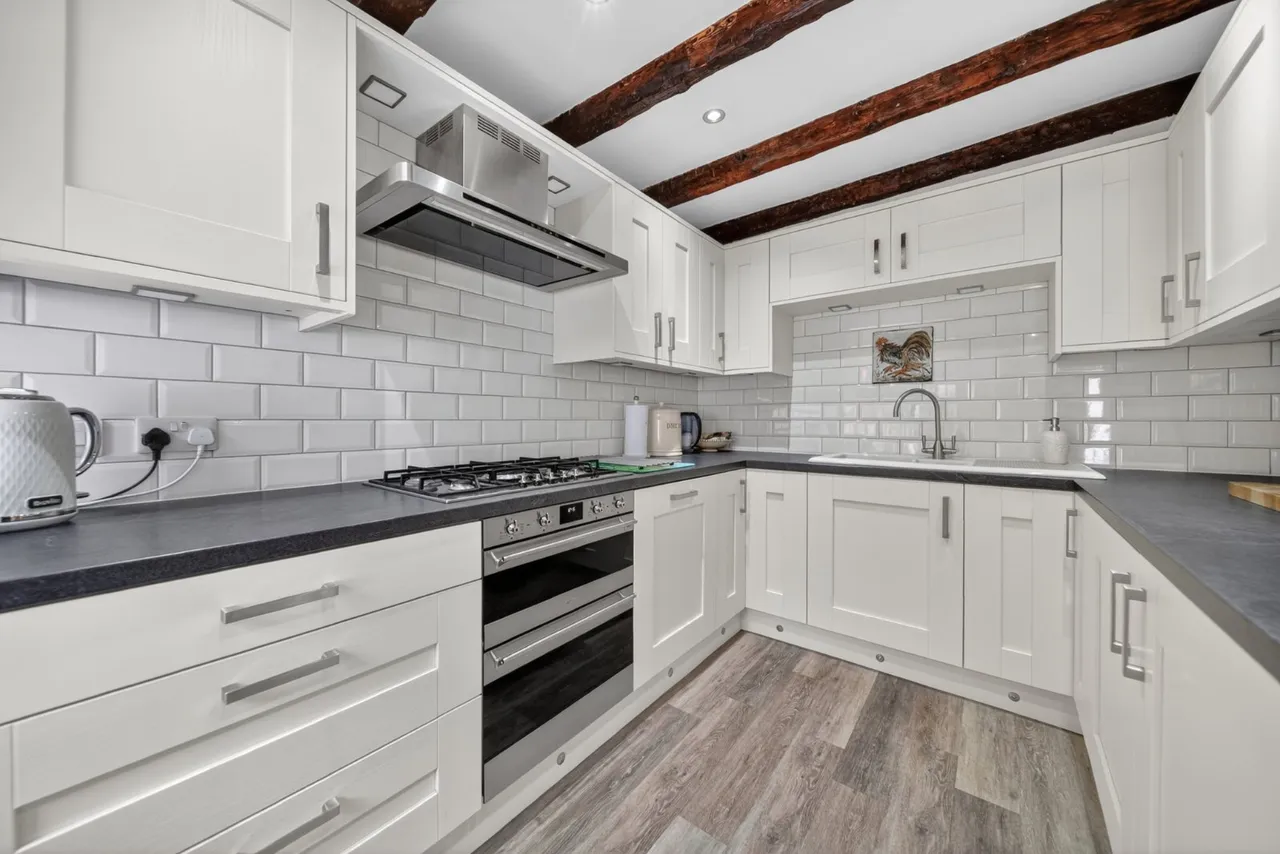 Rein Road, Horsforth, LS18, photo 2