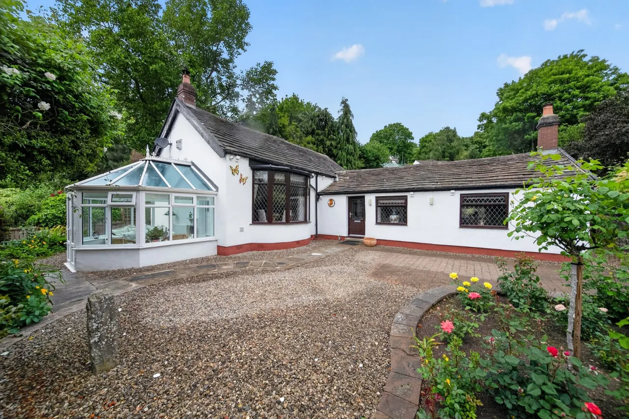 3 bed house for sale, Rein Road, Horsforth, LS18