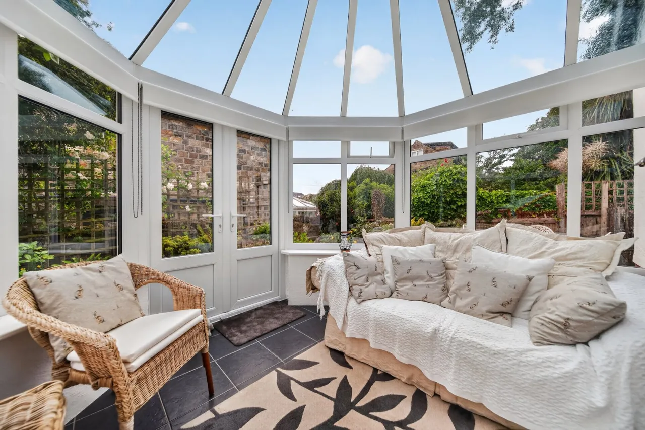 Rein Road, Horsforth, LS18, photo 4