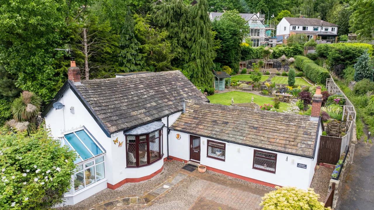Rein Road, Horsforth, LS18, photo 28