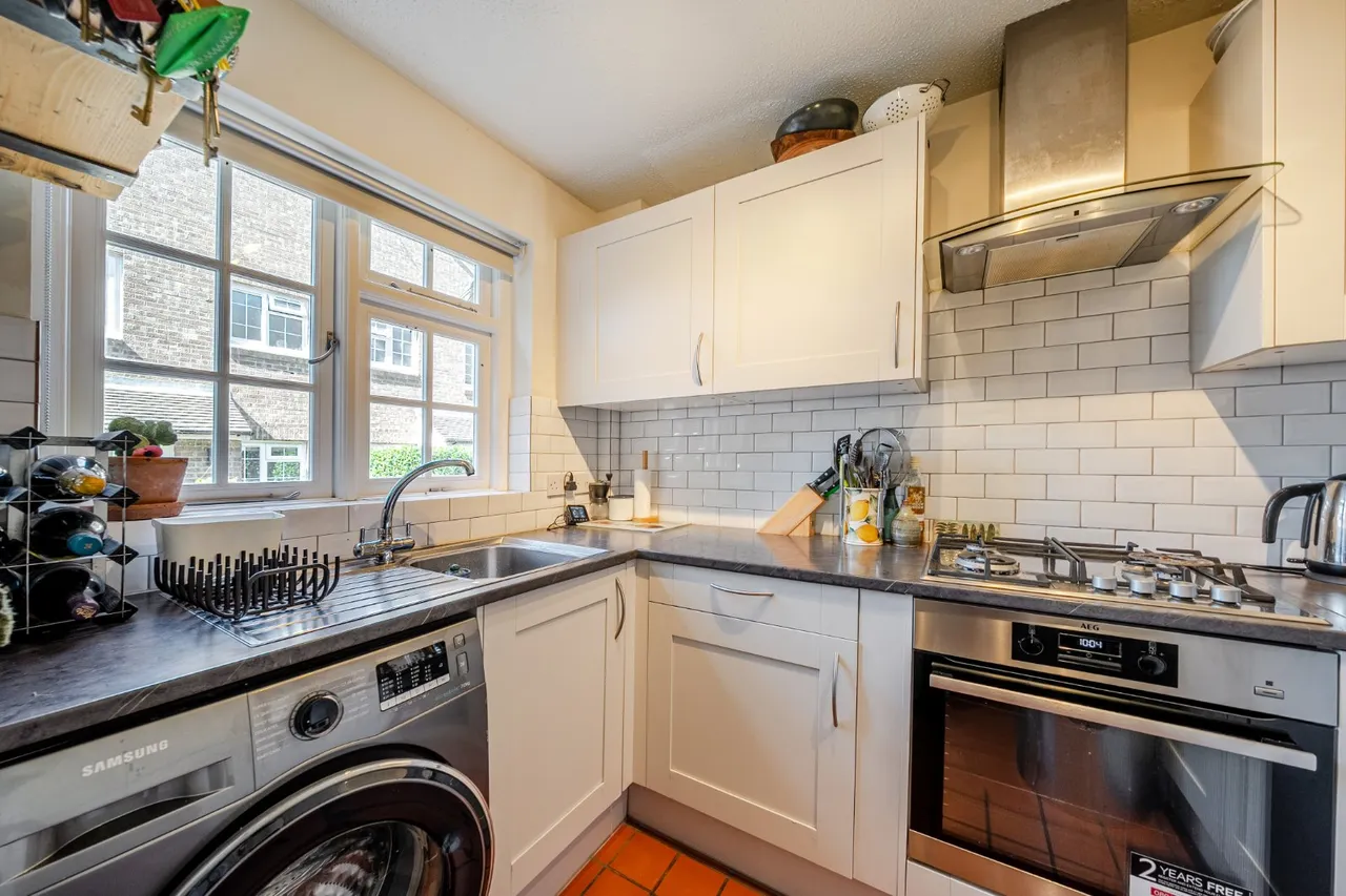 St. Hughes Close, London, SW17, photo 7