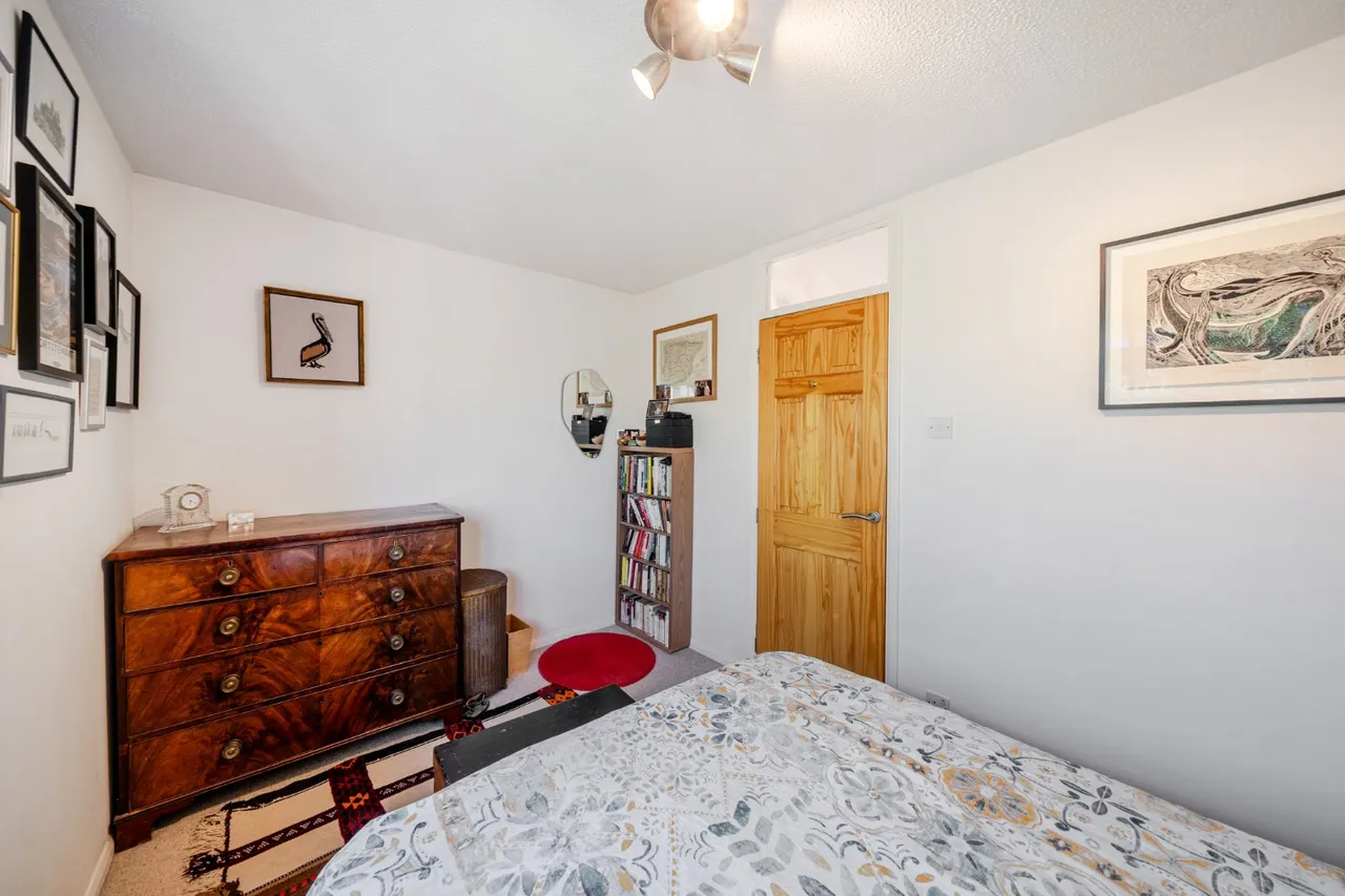 St. Hughes Close, London, SW17, photo 10