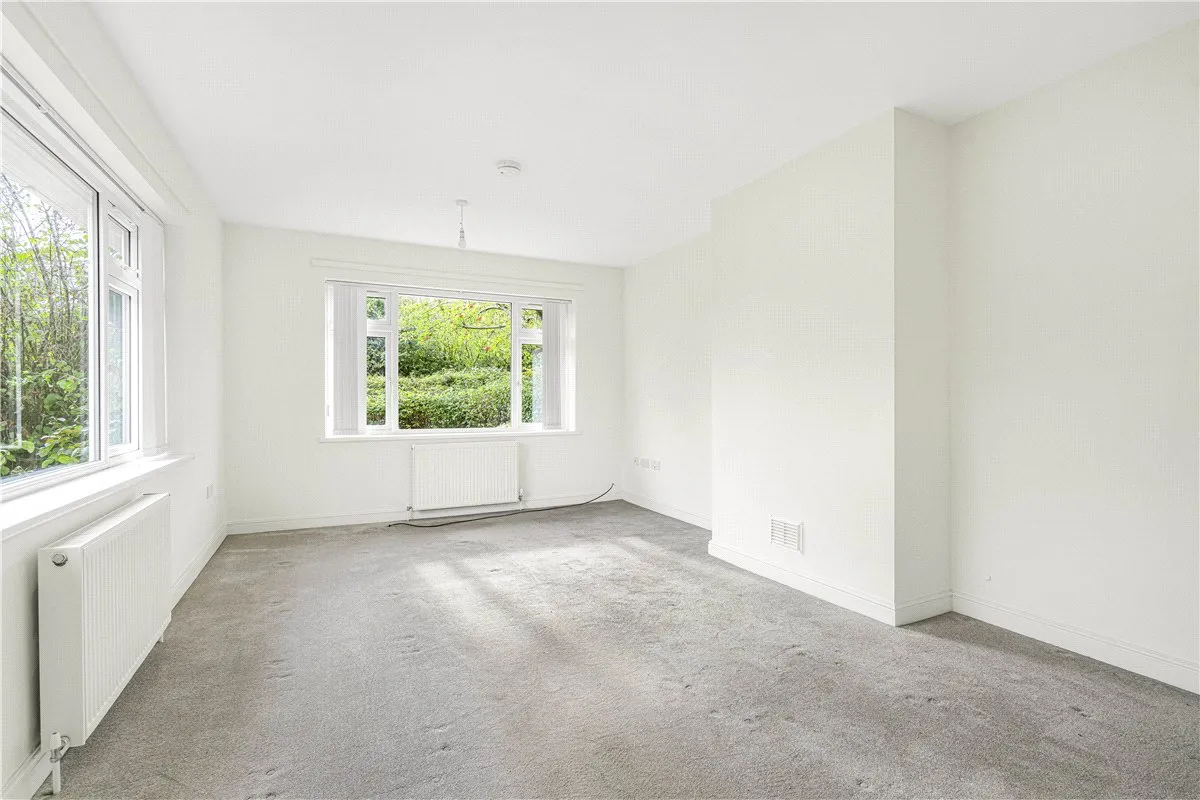 Cromwell Lane, Burton Green, CV8, photo 3