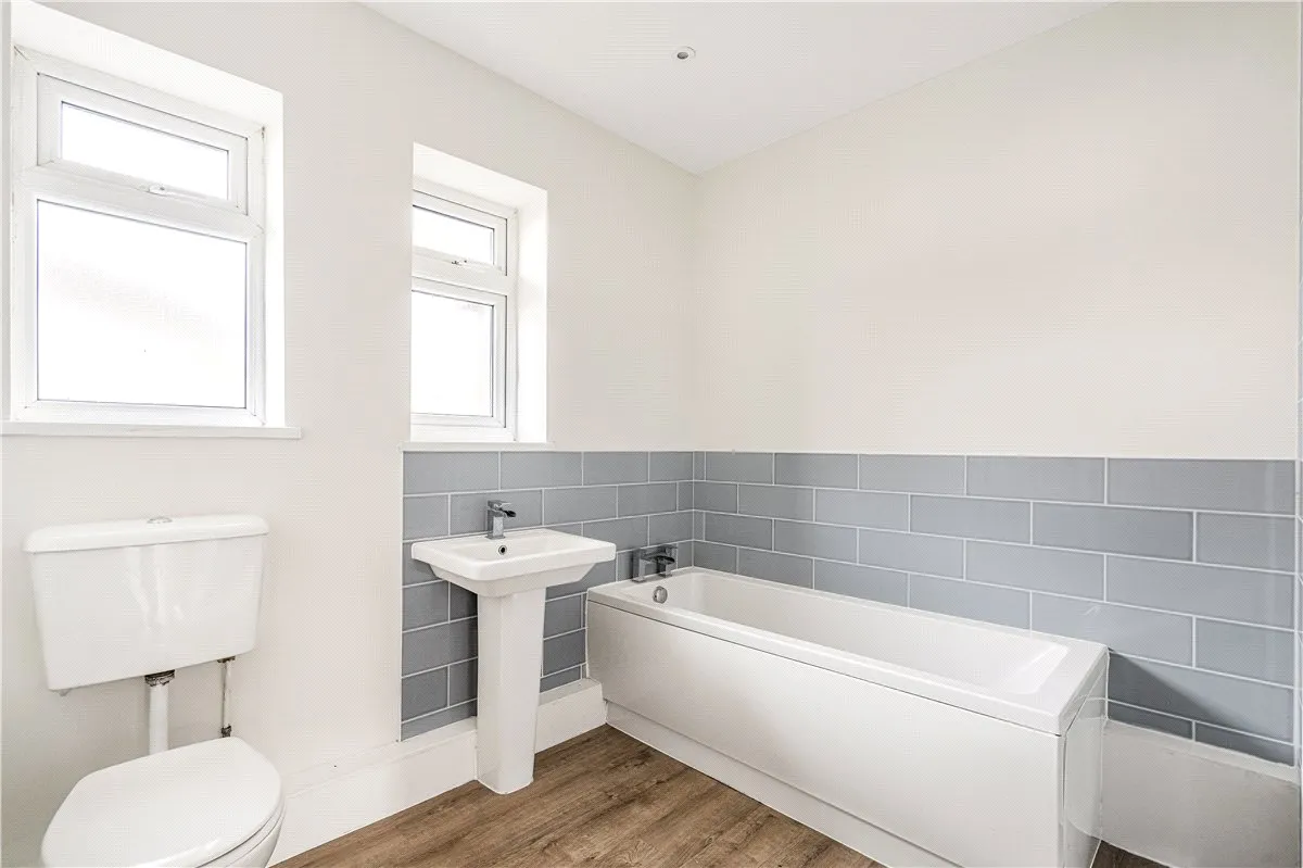 Cromwell Lane, Burton Green, CV8, photo 6