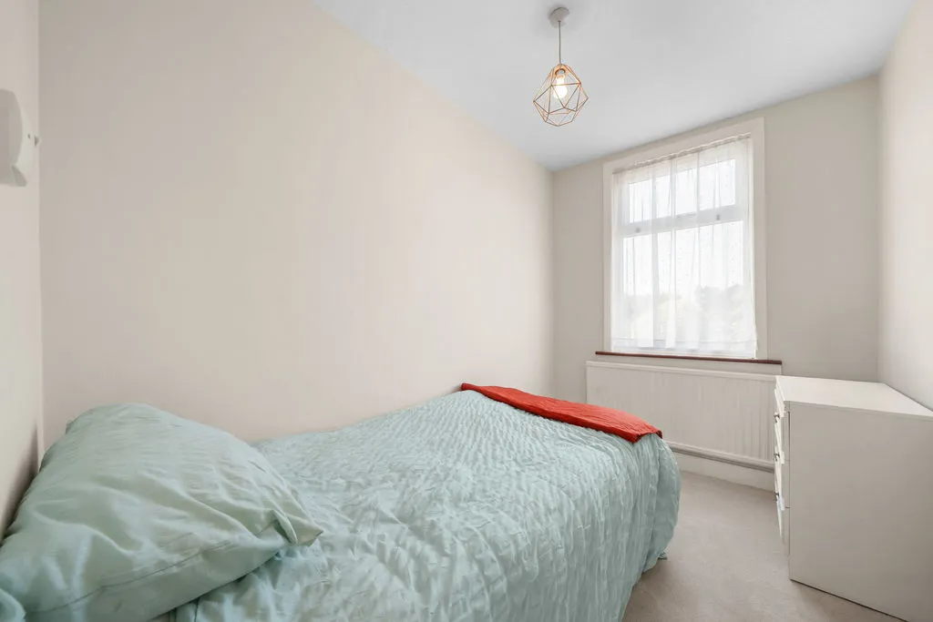 Cottimore Lane, Walton-On-Thames KT12 2BT, photo 11