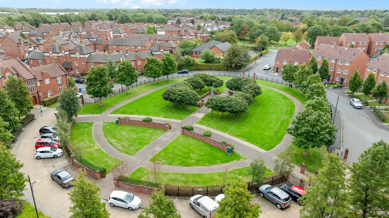 Butts Green, Westbrook, Warrington, Warrington, WA5 7XT, photo 10