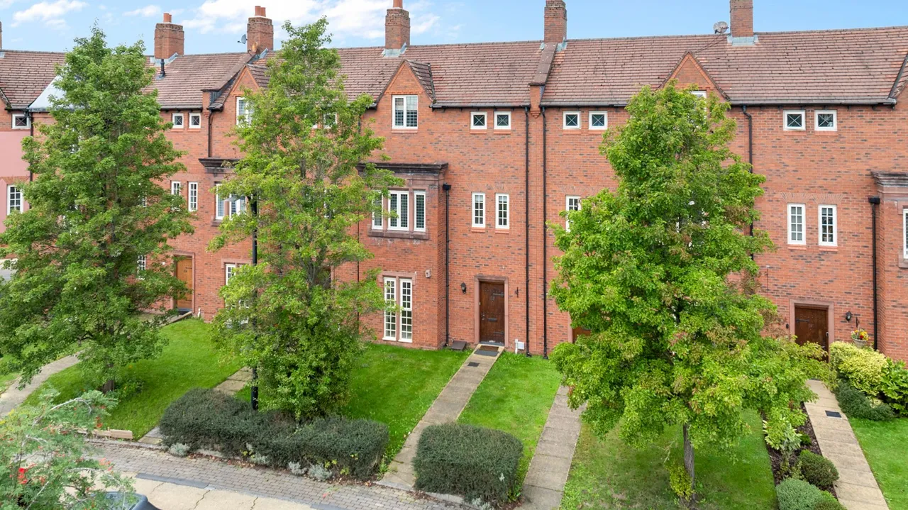 4 bed house for sale — Butts Green, Westbrook, Warrington, Warrington, WA5 7XT